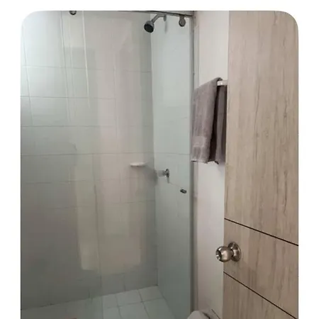Modern And Renowned In Apartamento
