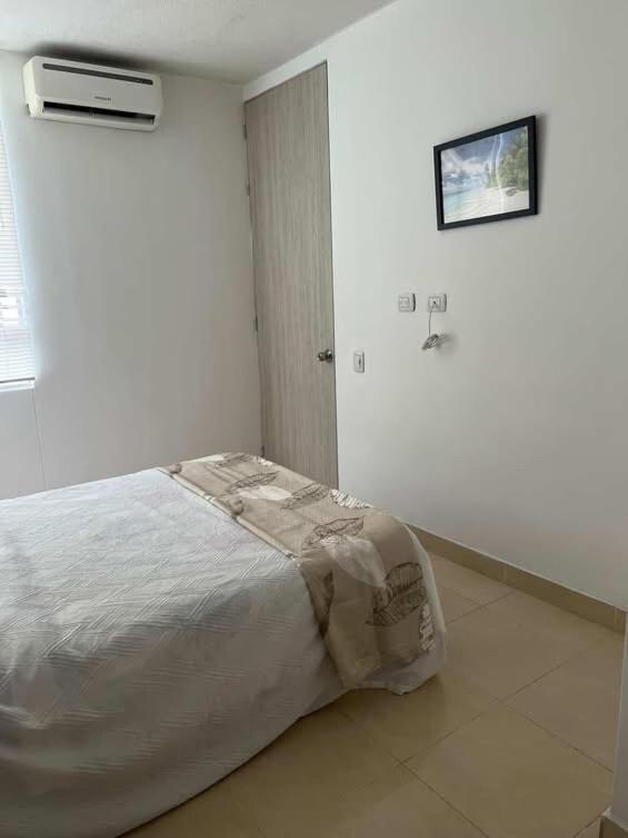 Modern And Renowned In Apartment *